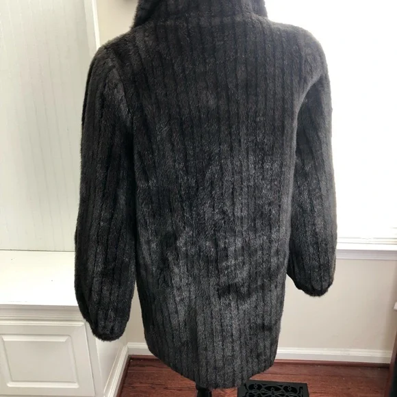 Vintage Jordache faux fur coat - Picture 5 of 16